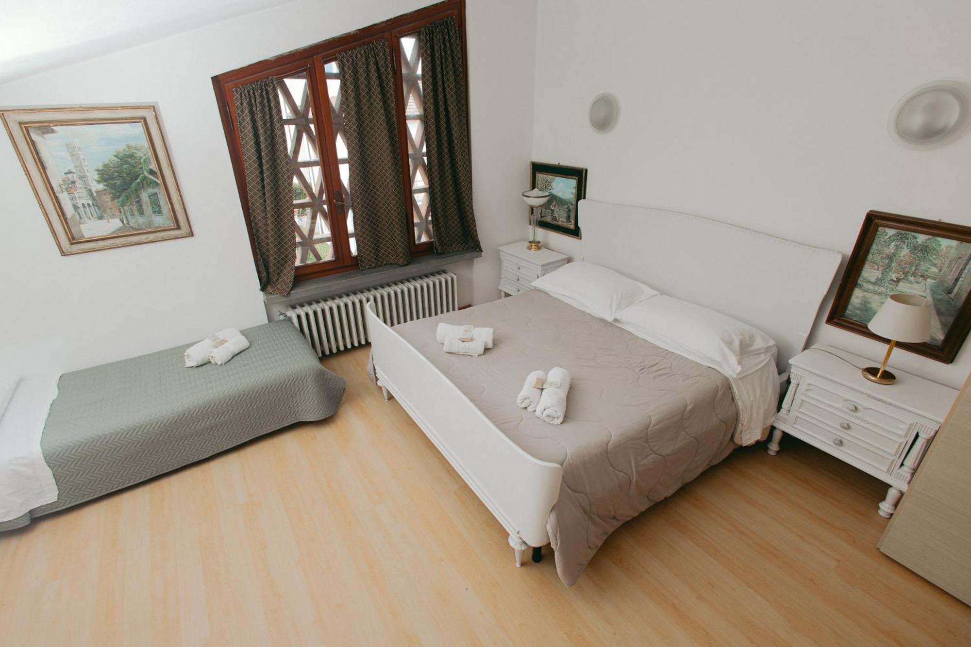 Enzo'S House Hotell Lucca Eksteriør bilde