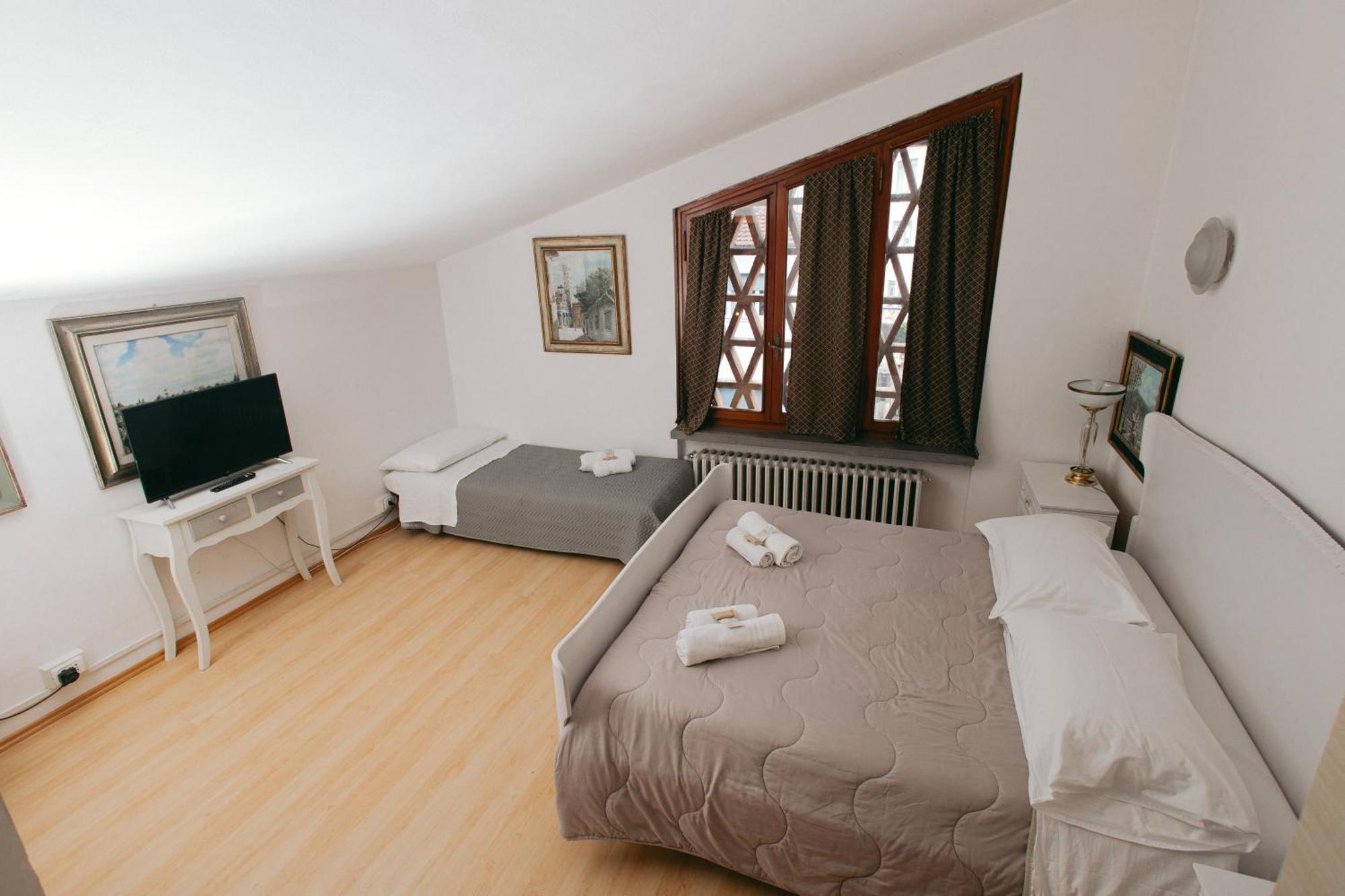 Enzo'S House Hotell Lucca Eksteriør bilde